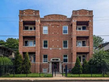 Main picture of 3739 N Pulaski Rd
