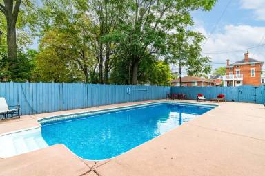 Main picture of 63 Smith Pl