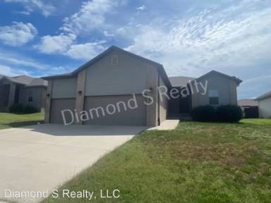 Main picture of 3112 N Marion Ave