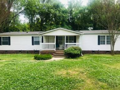 Main picture of 7623 Waxhaw Hwy