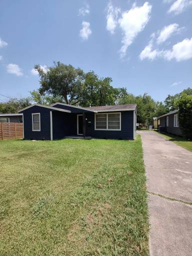 Main picture of 2025 8th St