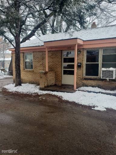 Main picture of 1313 N Woodland St