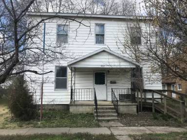 Main picture of 303 S Franklin St