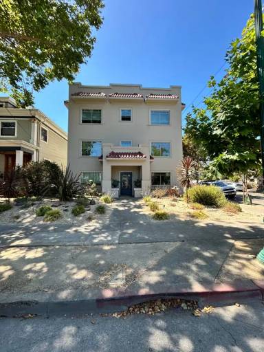 Main picture of 1400 Central Ave