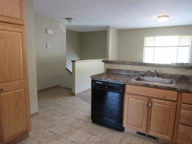 Main picture of 202 James Ave