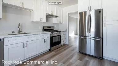 Main picture of 4474 Hamilton St