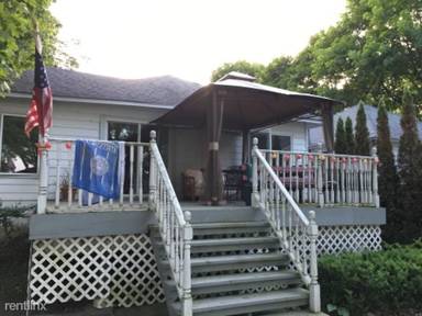 Main picture of 39 N Walworth Ave