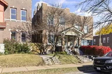 Main picture of 2903 Sidney St