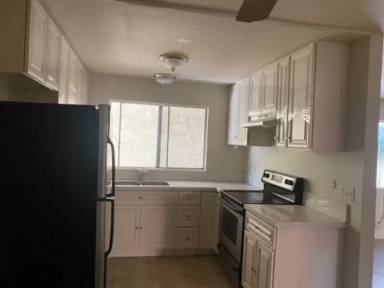 Main picture of 906 S Sunshine Ave