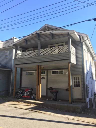 Main picture of 698 Willey St