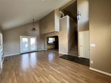 Main picture of 1377 NE Tucson Way