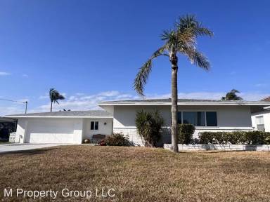 Main picture of 127 SW 51st Ter