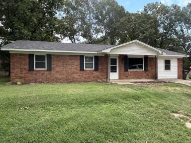 Main picture of 19157 Richardson Ln