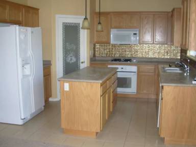 Main picture of 260 Dahlia St