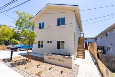 Main picture of 1941 Abbott St