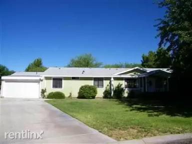 Main picture of 680 N Ocotillo Cir
