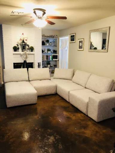 Main picture of 4839 Brandeis St