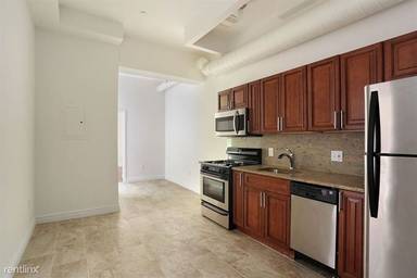 Main picture of 91 Macon St