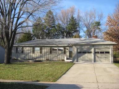 Main picture of 6008 W 102nd St