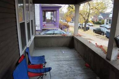 Main picture of 705 S Division St