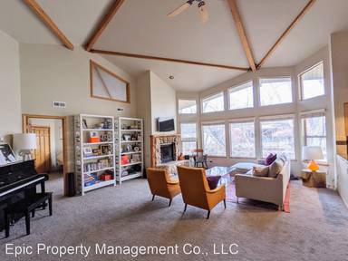 Main picture of 1607 E Blaine Ave