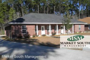 Main picture of 110 Live Oak St