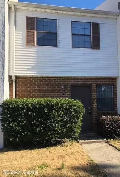 Main picture of 13 Sparrow Ct