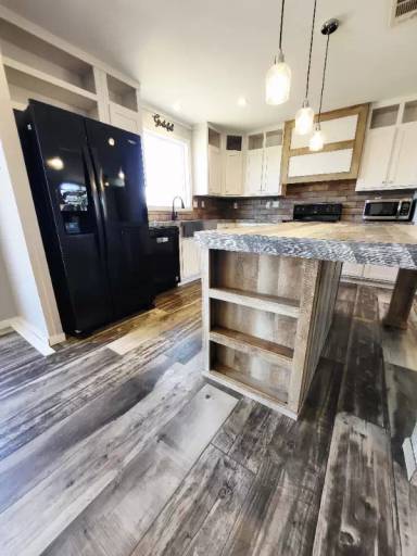 Main picture of 10068 Hackelberg Rd