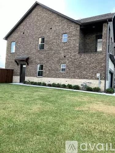 Main picture of 4901 Oak Creek Ln