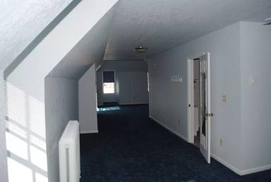 Main picture of 32 S 2nd St