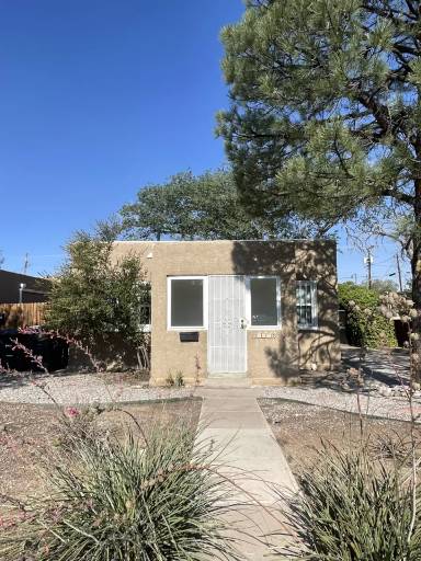 Main picture of 407A Harvard Dr SE