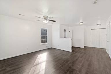 Main picture of 207 Gilmerton Ave