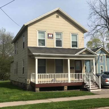 Main picture of 810 Cherry St