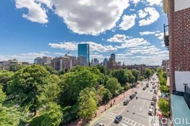 Main picture of 80 Beacon St