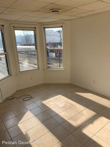 Main picture of Riverview Apartments