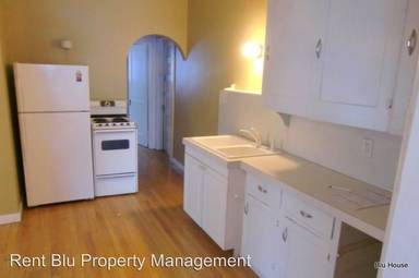Main picture of 331 Crescent St NE