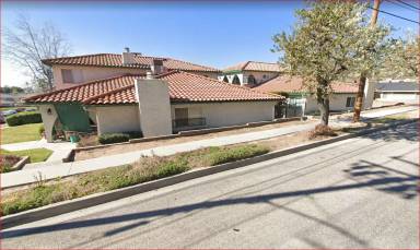 Main picture of 1394 Yucca Dr