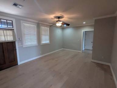 Main picture of 820 Frank Thomas Ave