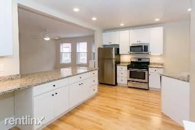 Main picture of 520 W Stratford Pl