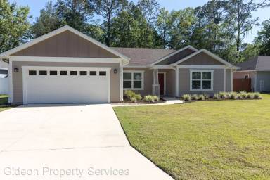 Main picture of 2221 NW 43rd Pl