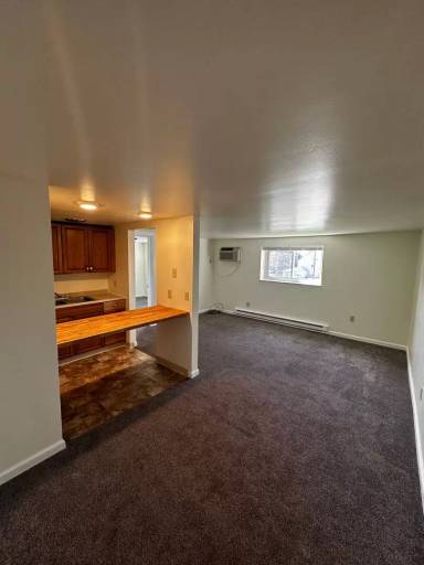 Main picture of 110 Whitestown Vlg