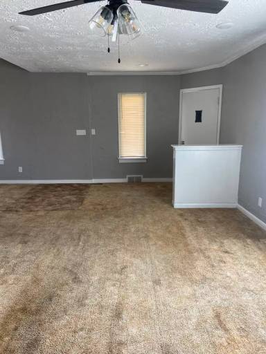 Main picture of 403 W 1st N