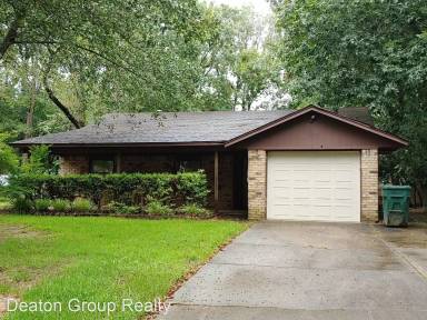 Main picture of 7 Woodlawn Dr