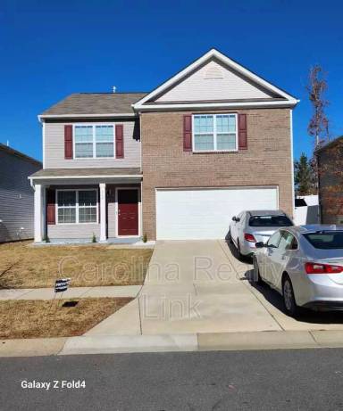 Main picture of 714 Xander Dr