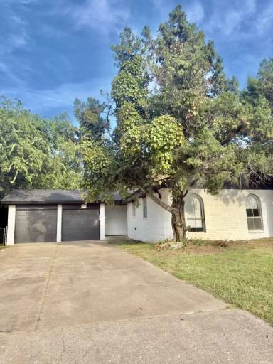 Main picture of 4312 Meadowpark Dr