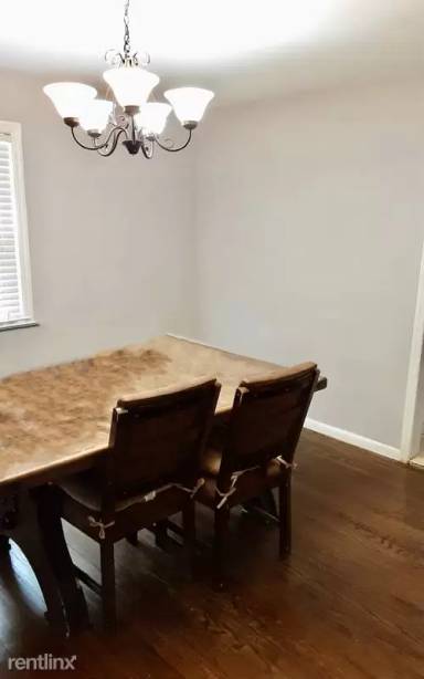 Main picture of 1215 Lincoln St