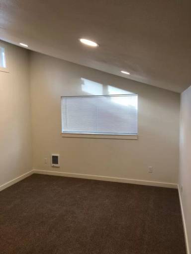Main picture of 875 Bellevue Ave
