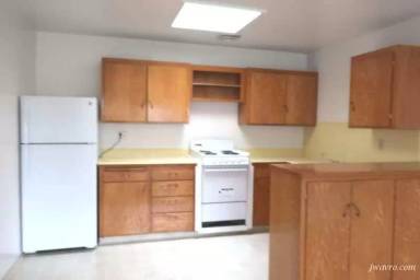 Main picture of 8 Golden Ct