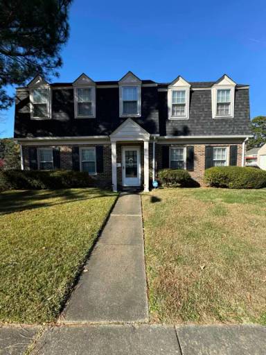 Main picture of 5200 Forestdale Dr