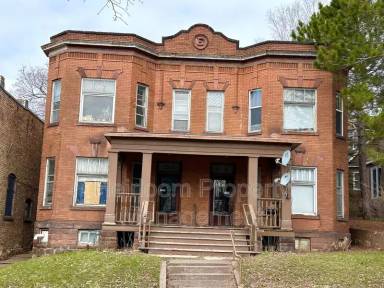 Main picture of 1511 E 2nd St